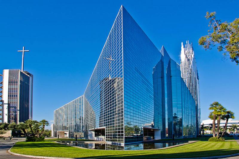 Nhà thờ bằng kính lớn nhất thế giới - Crystal Cathedral 